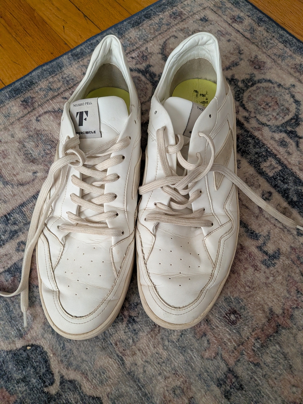 Men's White Leather Casual Sneakers with Neutral Accents